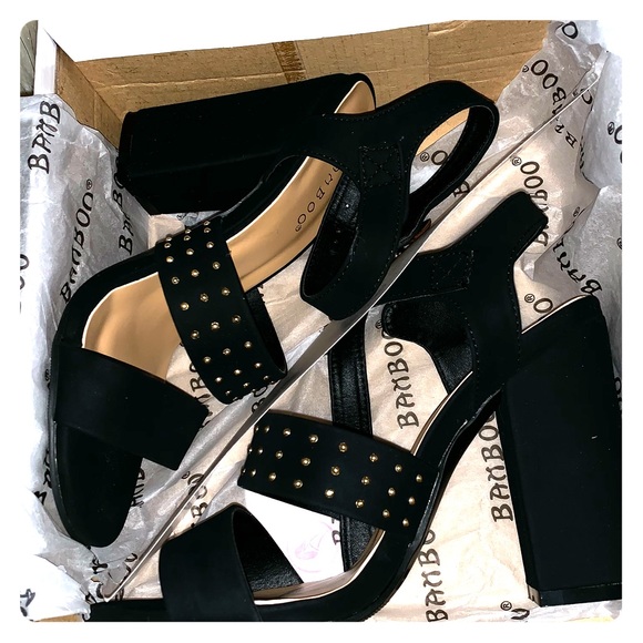 Fashion Influencer Chunky Studded Heels - Picture 2 of 5